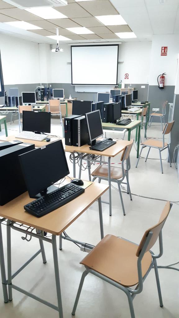 Centros de Capacitación Digital en Castilla-La Mancha. Educación de personas adultas