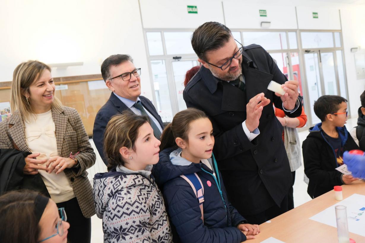 Artículo de opinión del consejero de Educación, Cultura y Deportes, Amador Pastor: El talento no tiene género