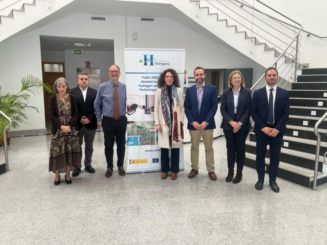 El Ejecutivo autonómico y el Gobierno de España reafirman su apoyo al Centro Nacional del Hidrógeno de Puertollano (Ciudad Real)
