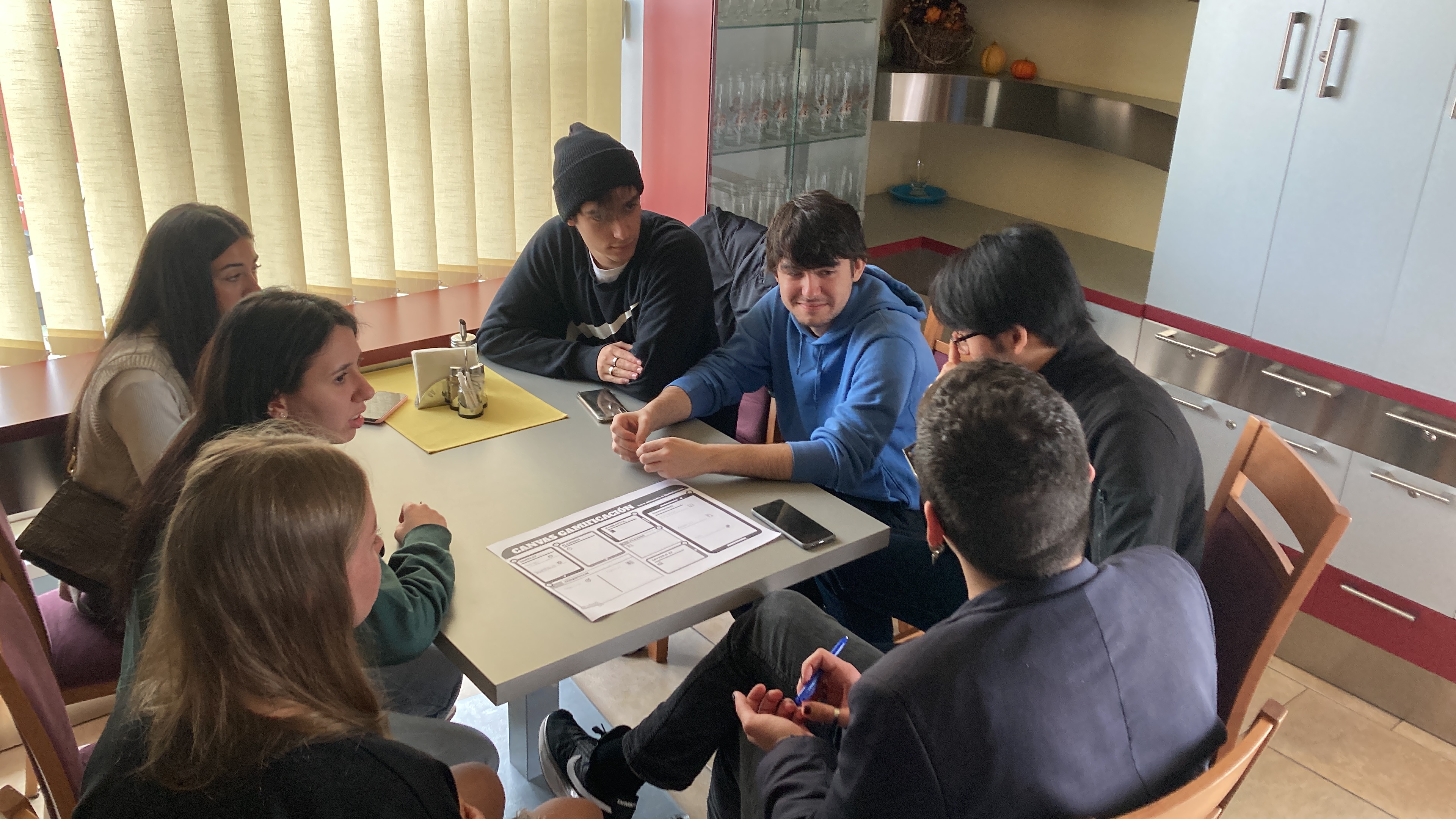 De cómo nos fuimos de Erasmus y terminamos de cooperantes. I.E.S. Ribera del Tajo