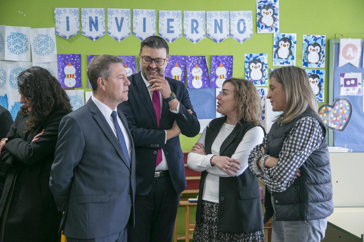 El Gobierno regional ha rubricado 142 convenios con ayuntamientos de la región para la apertura de nuevas escuelas infantiles, nueve en los últimos d