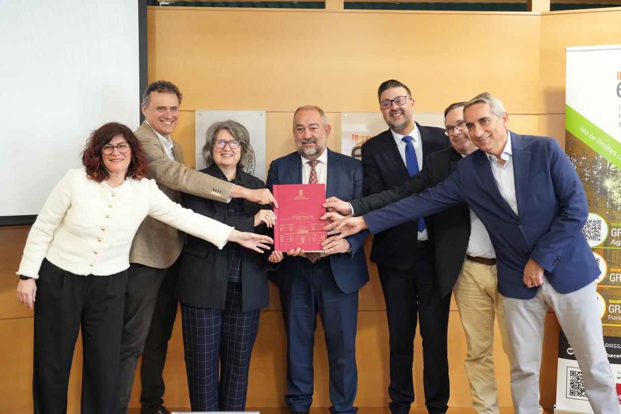 El Gobierno de Castilla-La Mancha, la UCLM y entidades oficiales colaboran para impulsar la formación forestal universitaria en la región
