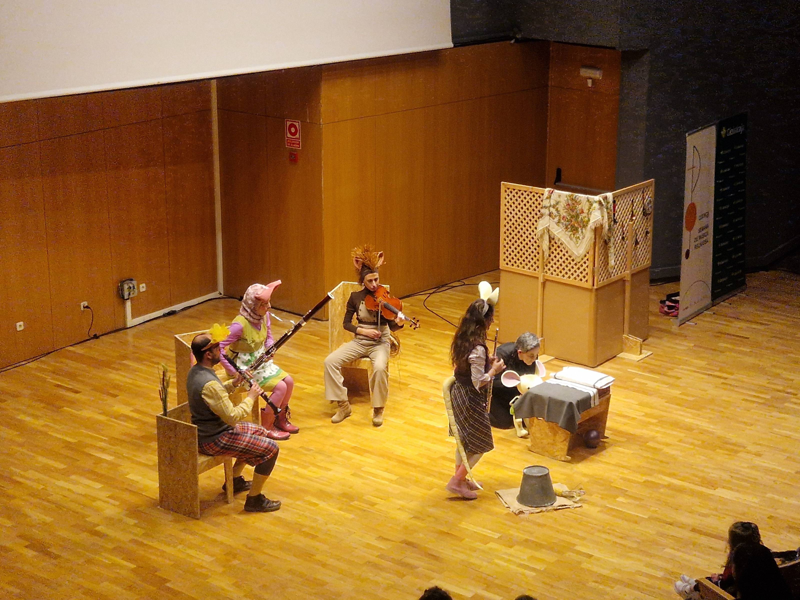 Los alumnos y alumnas de Cuenca participan en un concierto pedagógico en la Semana de Música Religiosa