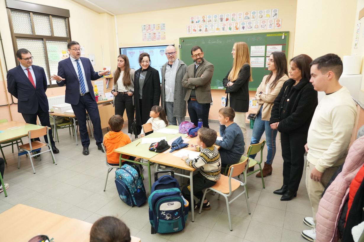 El Gobierno regional triplica el presupuesto destinado a inclusión educativa en 2026 con respecto a 2015, contando con 4.174 profesionales en esta ma