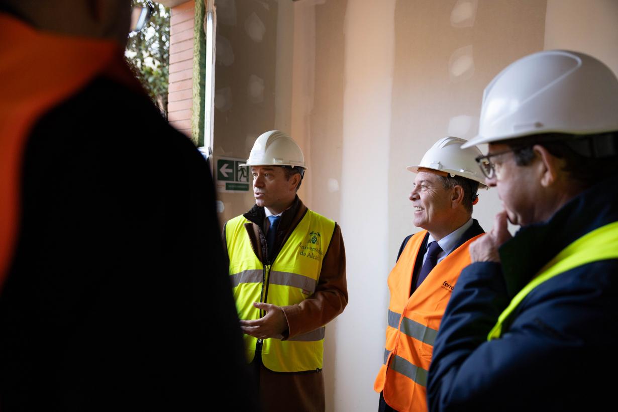 Emiliano García-Page pide el grado de Derecho y el Máster de acceso a la Abogacía para el campus de la UAH en la ciudad de Guadalajara