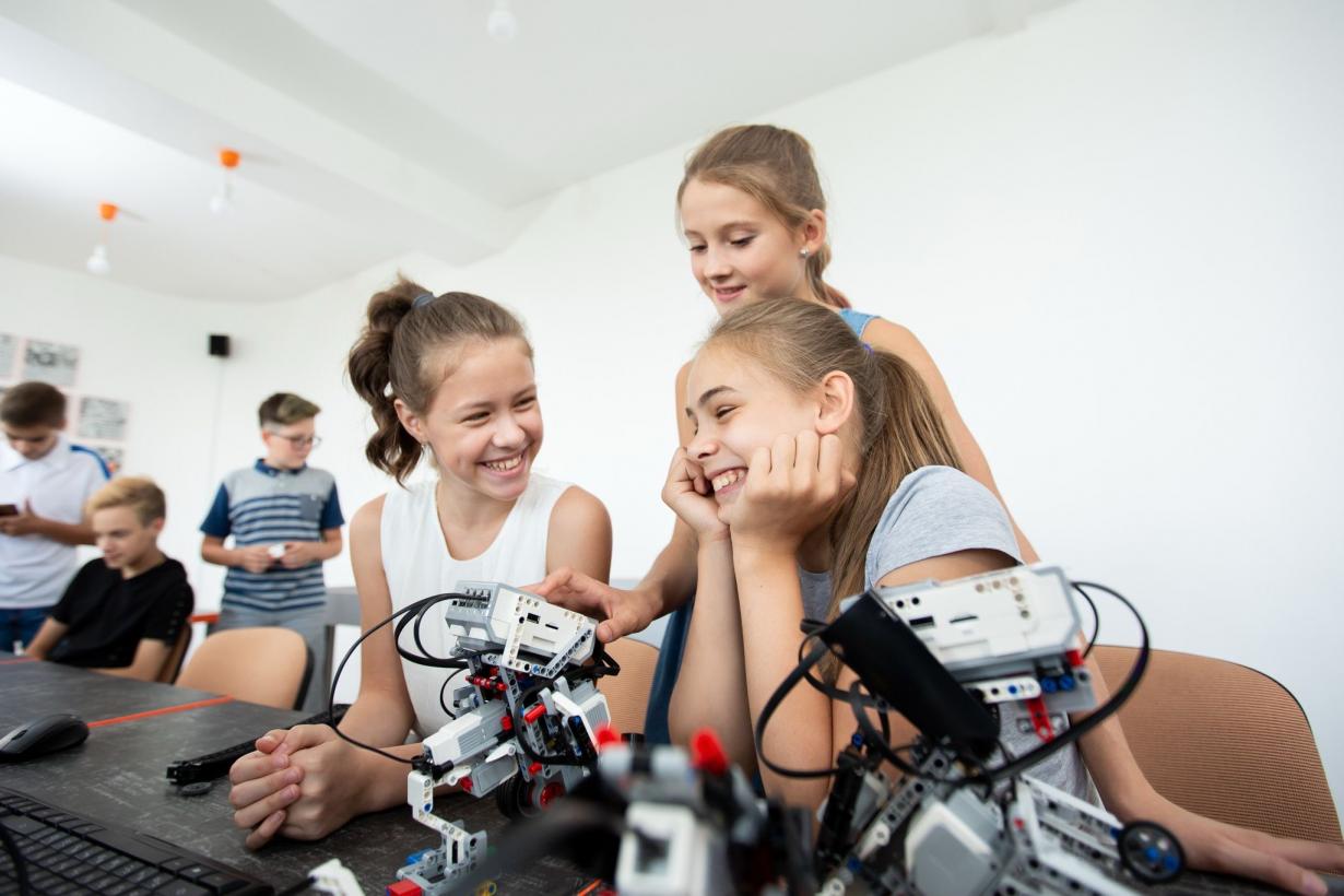 El Gobierno regional adquiere instrumentos y materiales específicos para la identificación del alumnado con altas capacidades y dificultades de apren