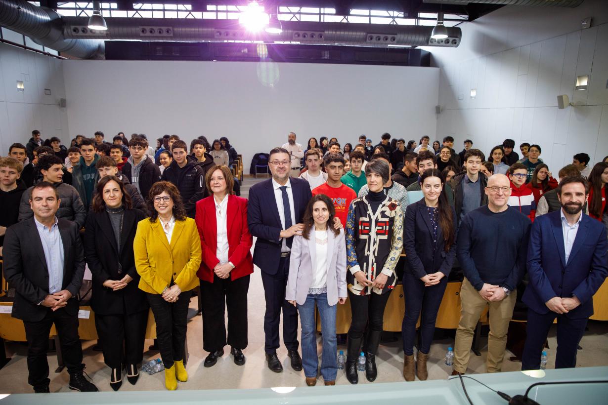 El Gobierno regional supera en cuatro puntos el compromiso adquirido de incrementar el liderazgo de mujeres en proyectos de investigación