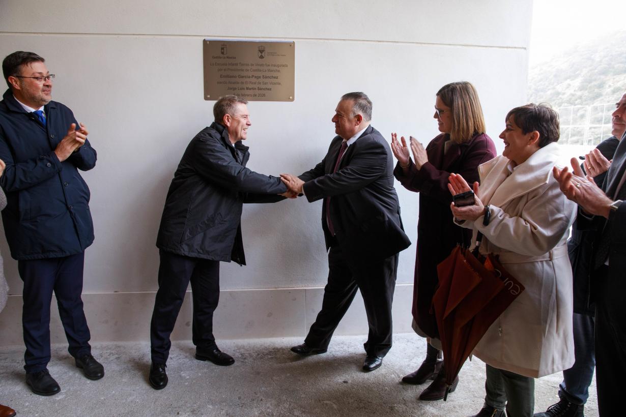 El Real de San Vicente recibe en el último lustro inversiones del Gobierno regional para “mejorar sus servicios educativos”