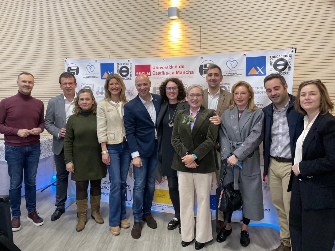 El Gobierno regional pone como ejemplo el trabajo de los IES ´Fernando Zobel y ´Lorenzo Hervás y Panduro´ en la formación para la humanización de la 