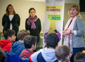 La directora general de Infancia y Familia, Inmaculada Tello y la directora general de Inclusión Educativa, Marian Marchante, ha presentado la...