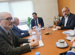 El convenio entre el Gobierno de España y el Ejecutivo de García-Page ha permitido la incorporación ya de 96 docentes en la UCLM