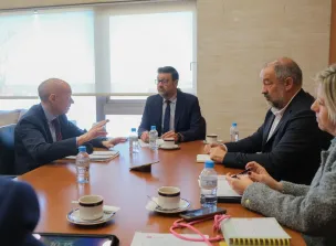 El convenio entre el Gobierno de España y el Ejecutivo de García-Page ha permitido la incorporación ya de 96 docentes en la UCLM