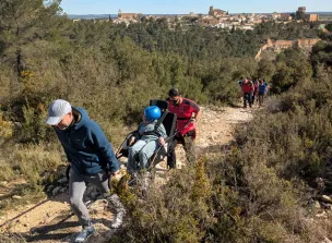 **"Senderismo Inclusivo en Cuenca: El Programa 'Somos Deporte 3-18' Promueve la Naturaleza para Todos"** 3