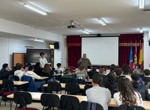 Motilla del Palancar fomenta la creatividad juvenil con el taller literario “Escribo e ilustro mi historia”