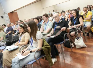 El Gobierno regional dotará en las próximas semanas a 156 centros educativos con kits de radio