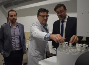 El Gobierno regional destina más de un millón de euros a la instalación de una resonancia magnética nuclear en la Facultad de Farmacia de Albacete
