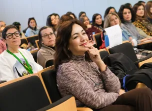 El Ejecutivo regional ensalza el papel de las comunidades de aprendizaje, que implican a 15 centros, unos 300 docentes, más de 2200 escolares y en to