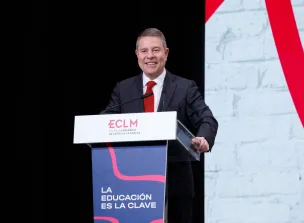 García-Page sitúa a la Educación como la razón de ser de la autonomía y “una inmensa prioridad” cuyo presupuesto seguirá creciendo en 2026