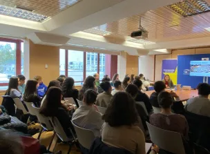 Visita a la oficina del Parlamento Europeo en Madrid- IES Liceo Caracense