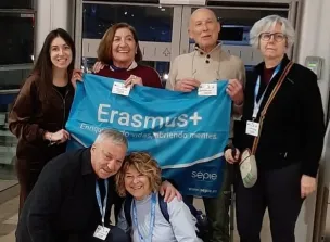 Grupo Erasmus en el aeropuerto