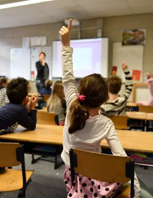 Castilla-La Mancha impulsa la equidad en 169 centros educativos destinando 6,6 millones de euros a lo largo del curso escolar