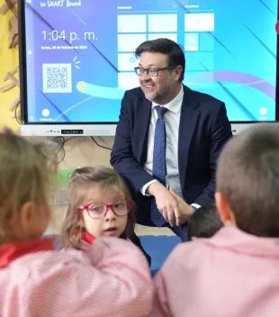 Artículo de opinión del consejero de Educación, Cultura y Deportes, Amador Pastor: El futuro también empieza en septiembre