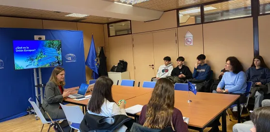 Visita a la oficina del Parlamento Europeo en Madrid- IES Liceo Caracense