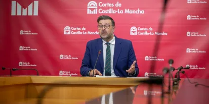 El presupuesto de la Consejería de Educación, Cultura y Deportes para 2025 asciende a más de 2.418 millones de euros, un 65 por ciento más de lo que 