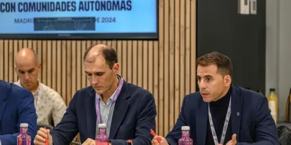 El Gobierno regional destaca el plan de calidad para el deporte en edad escolar como método para combatir el discurso de odio