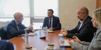 El convenio entre el Gobierno de España y el Ejecutivo de García-Page ha permitido la incorporación ya de 96 docentes en la UCLM