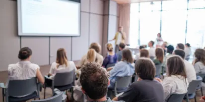 El Gobierno regional saca a consulta el Decreto por el que se podrá compatibilizar un segundo puesto de trabajo en la universidad como profesor susti